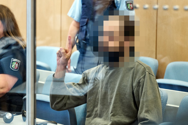 Oberlandesgericht Düsseldorf: IS-Terrorist legt Geständnis ab