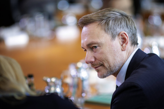 Christian Lindner bricht die Schuldenbremse