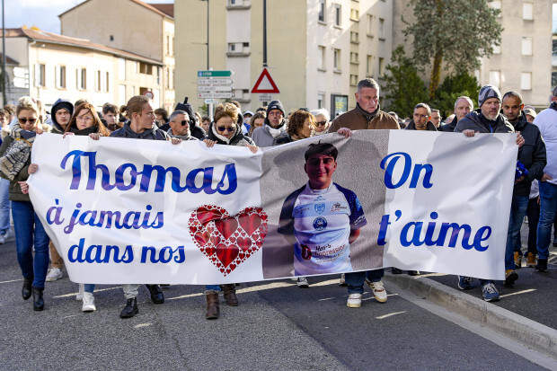 Opferfamilien fordern: Rassistischer Charakter der Tat von Crépol muss anerkannt werden