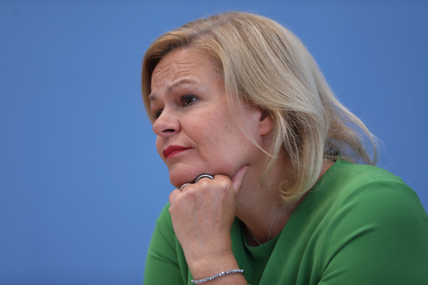 „Turbo-Einbürgerung“ sagen, Turbo-Einwanderung meinen