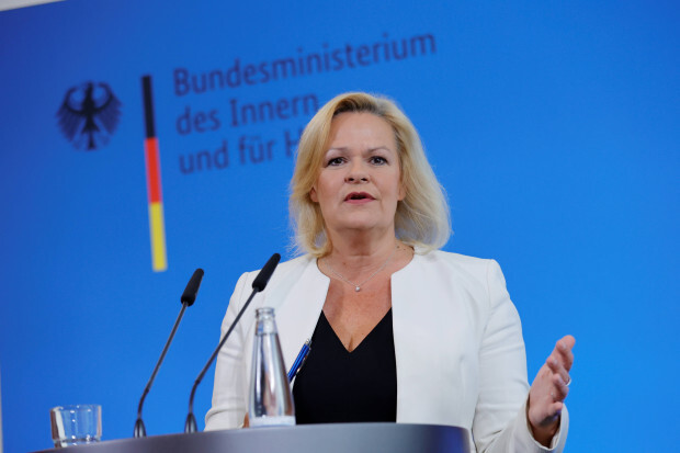 Asylanträge im November brechen Rekorde – SPD will mehr Familiennachzug