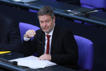 Habeck will endlich eine unbegrenzte Kreditlinie für Deutschlands Ausgaben