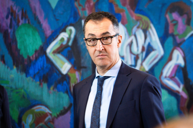 Supergrüne Staatssekretärinnen treiben Özdemir vor sich her