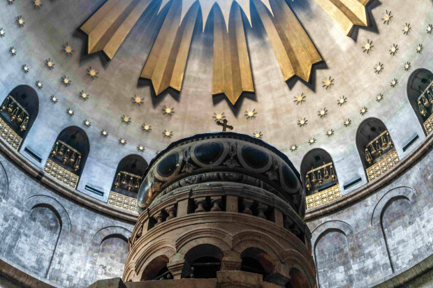 Die Rolle der Kirchen: Blinde Flecken unterm Kreuz