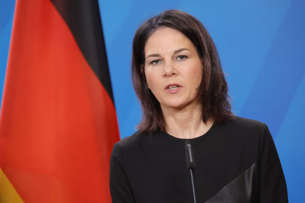 Ziel: Außenpolitik in leichter Sprache – mit Anglizismen überzuckert?