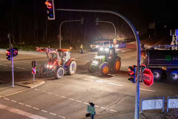 Trecker-Demonstrationen: Bauernpräsident kündigt weitere Proteste an