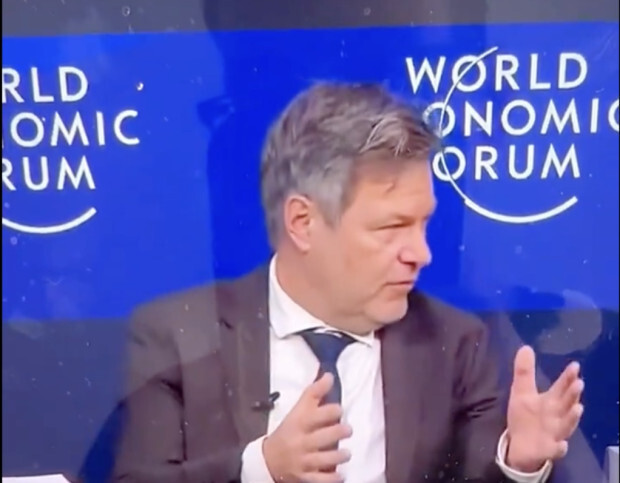 Die WEF-Regie teilte Habeck zum Auftritt 83 Sitzplätze zu