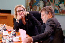 Millionen- und Milliardengeschenke an die ganze Welt