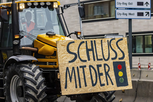 Bauernproteste im ganzen Land – Heftige Reaktionen in Politik und Medien