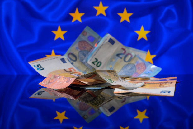 Die EU setzt ihren Kampf gegen Bargeld fort