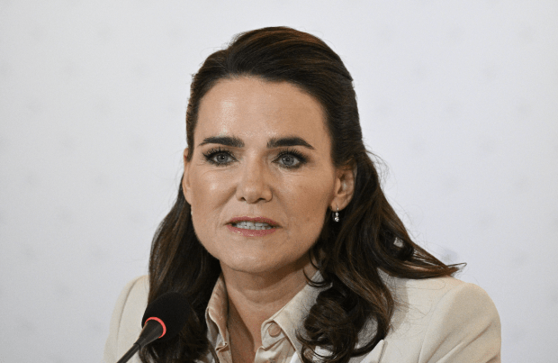 Was der Rücktritt der ungarischen Präsidentin für Orbán bedeutet