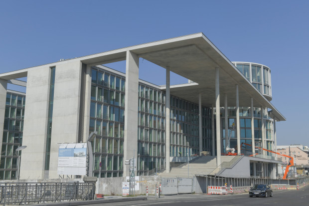Berlin hat einen neuen Pannenflughafen – und er gehört dem Bundestag