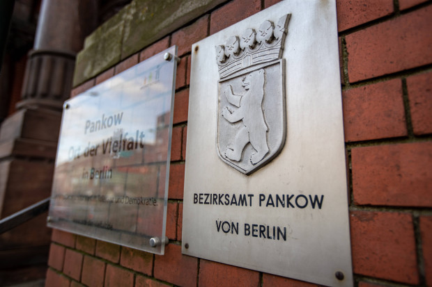 In Teilen von Pankow kommt ein Asylbewerber auf einen Bürger