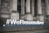 Das Nie-wieder-Deutschland und seine Millionen für Judenhasser