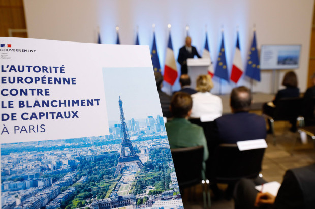 Frankfurt erhält ein Mahnmal für die „Brandmauer“ gegen Rechts