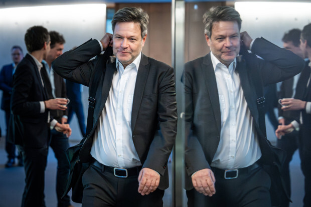 Mit Habecks Wasserstoff-Leidenschaft und All-Electric-Träumen in die Sackgasse