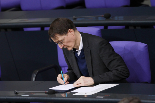 Lauterbach und die Ampel verschließen Augen vor den Nöten der Pflegebedürftigen