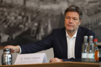 Robert Habeck sucht nach Schuldigen für den Niedergang