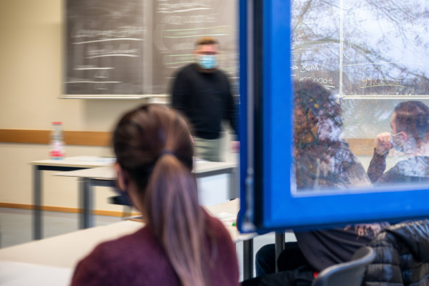Von Lehrern eingeschüchtert und denunziert: „Wie soll sich die Gemeinschaft Dir gegenüber verhalten?“