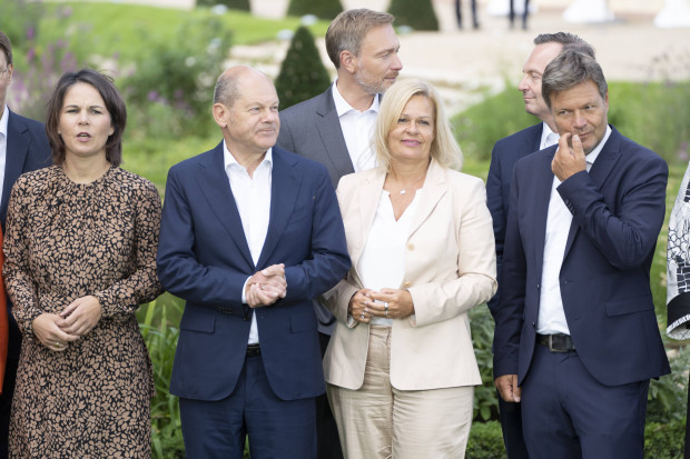 Lächerlich oder zum Fürchten? Politik in Deutschland