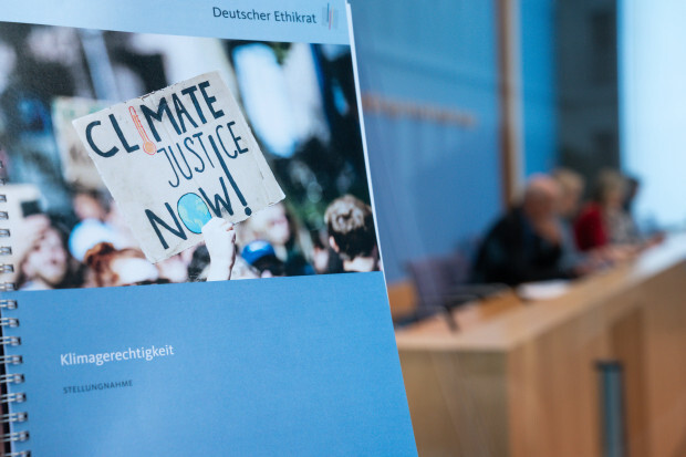 „Illiberaler Moralismus“ – Kritik in den eigenen Reihen des Ethikrates