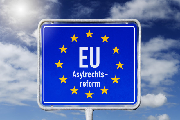 Der rätselhafte Pakt: Uneinigkeit über die Wirkung der EU-Asylreform