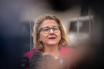 SPD-Ministerin Schulze: Kritik an Entwicklungshilfe „rechtsradikal“ und voller „Lügen“