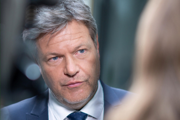 Hat Robert Habeck im Bundestagsausschuss für Klima und Energie gelogen?