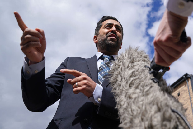 Schottland: Umstrittener Regierungschef Humza Yousaf tritt zurück