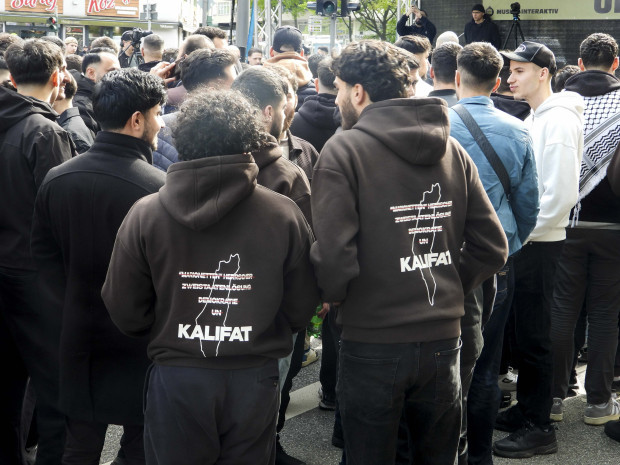 Vor Kalifat-Demo: SPD und Grüne lehnten Verbot des Extremisten-Vereins ab
