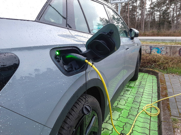 Heftiger Einbruch bei Neuzulassungen von E-Autos