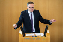 Mario Voigt (CDU) will „verwirkbare Social-Media-Lizenzen“ einführen
