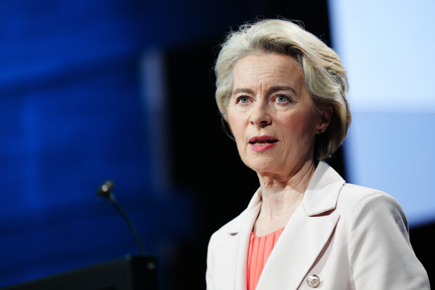 Ermittlungen im Pfizer-Deal – Von der Leyen tut, was sie am besten kann: Tarnen und Täuschen