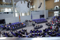 Ab Juli: Bundestag erhöht Diäten um 635 Euro
