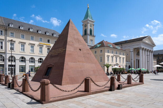 Karlsruhe: Antifa gegen AfD