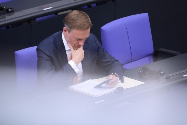 Christian Lindner fehlen 60 Milliarden Euro und der Realität wird schlecht
