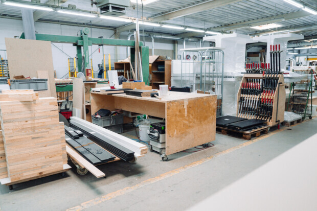 Kann demnächst kein Holz mehr verarbeitet werden? Deutsche Möbelindustrie in der EU-Krise