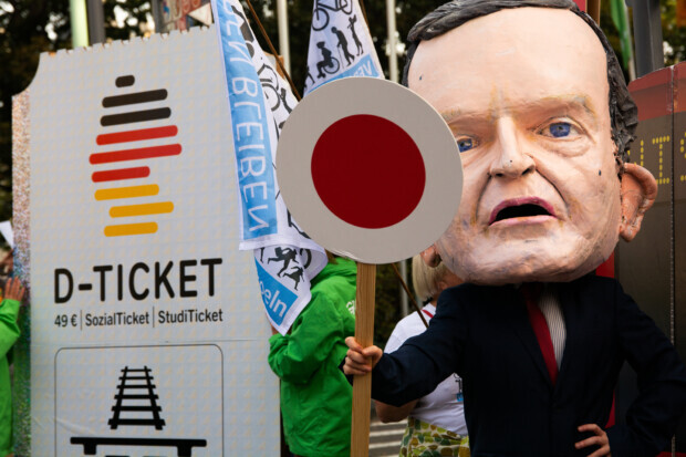49-Euro-Ticket bald Geschichte – Von der „Verkehrswende“ bleibt kaum etwas übrig
