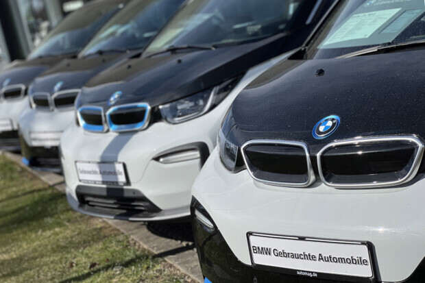 Ladenhüter E-Autos: „so gut wie unverkäuflich“