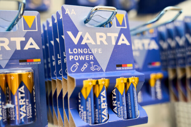 Varta auf Sinkflug – Der deutsche Batteriekonzern kurz vor der Insolvenz