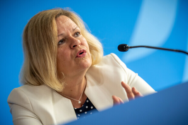 Bundesregierung: Grenzkontrollen sind nur vorübergehend – und enden im Dezember