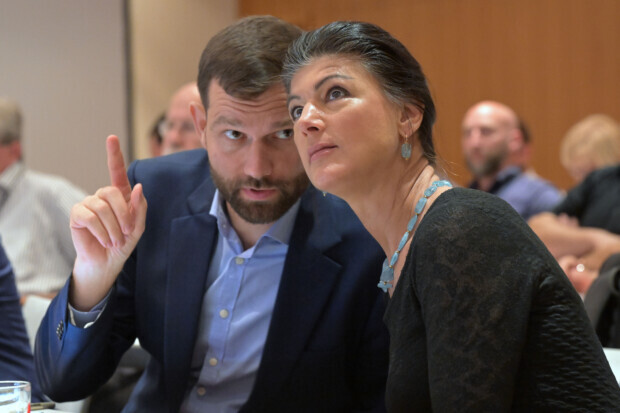 Sahra Wagenknecht unterlaufen plötzlich Fehler