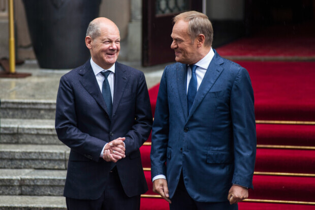 Scholz-Besuch in Warschau: Wenig Konkretes, viel Herzliches