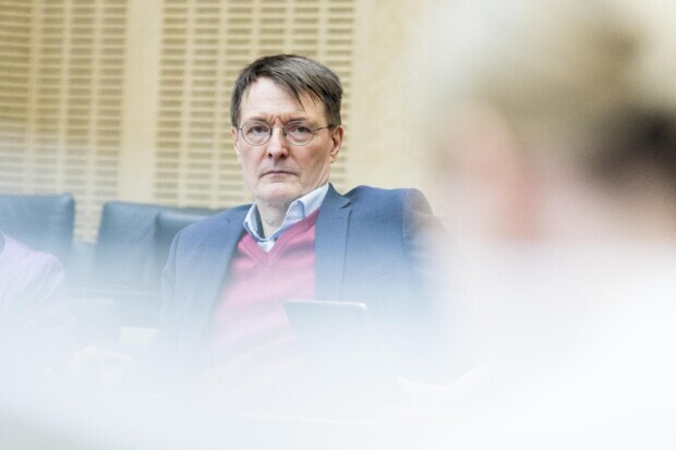 Pflege ist erneut deutlich teurer geworden – und schlechter