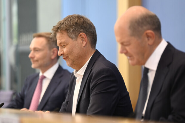 Wirtschaft entwickelt sich stabil in eine Richtung: nach unten