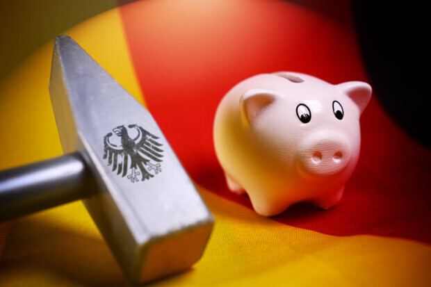 Der Staat greift nach Ihrem Geld: Die Pläne der Regierung und wie Sie sich schützen können