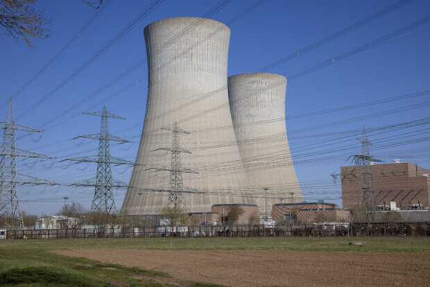 Das Sprengen von Kühltürmen geht weiter – auf dem Weg in das Zeitalter der Stromarmut