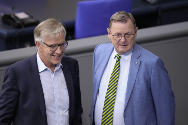 SED-PDS-Die Linke-Bartsch setzt auf Rot-Rot-Rot in Thüringen