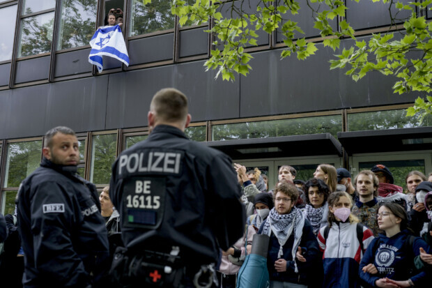 Studenten ergehen sich in antisemitischen Gruppen-Chats