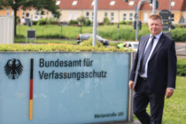 Droht der Verfassungsschutz den Ostdeutschen?